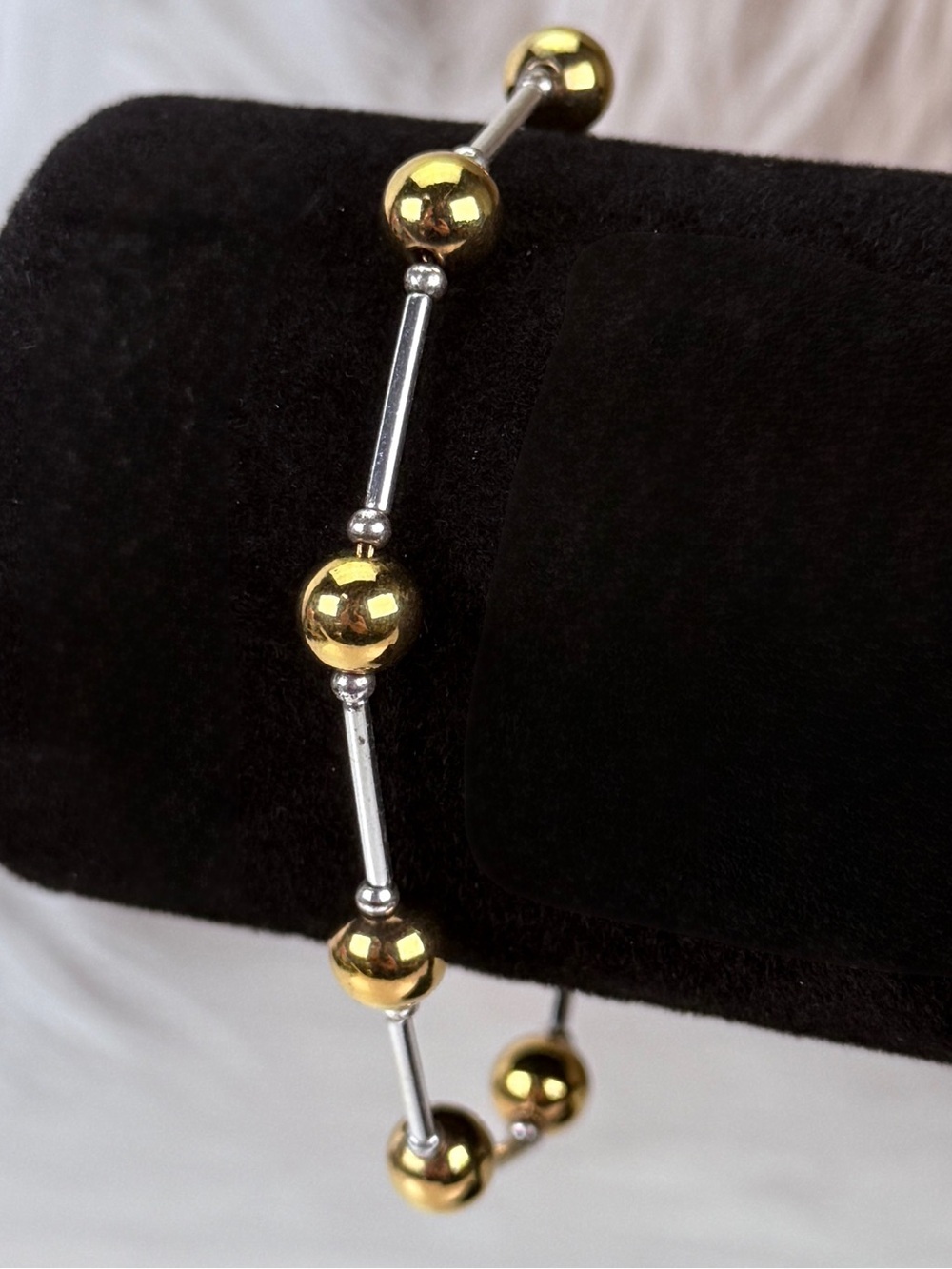 Premier designs, goldtone and Silvertone weighted ball dainty bracelet